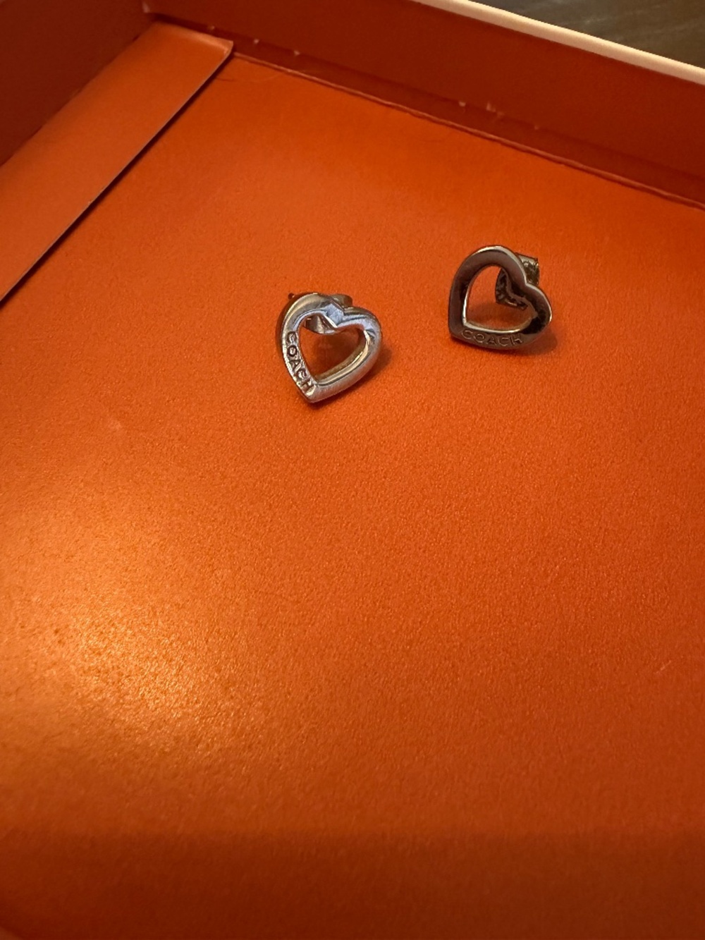 Coach Heart Studs - Picture 1 of 2